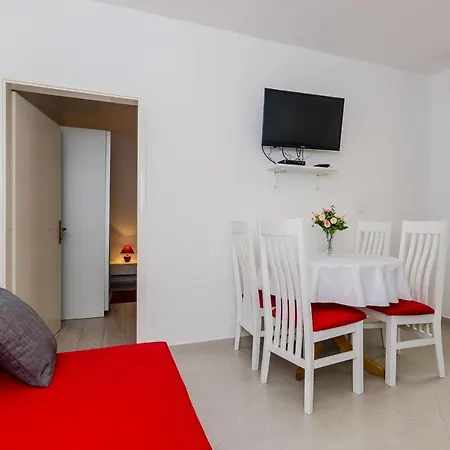 Appartement Nenada *